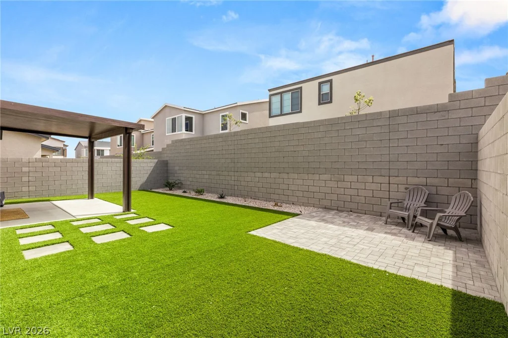 10449 Smokey Mariposa, Las Vegas, NV 89166