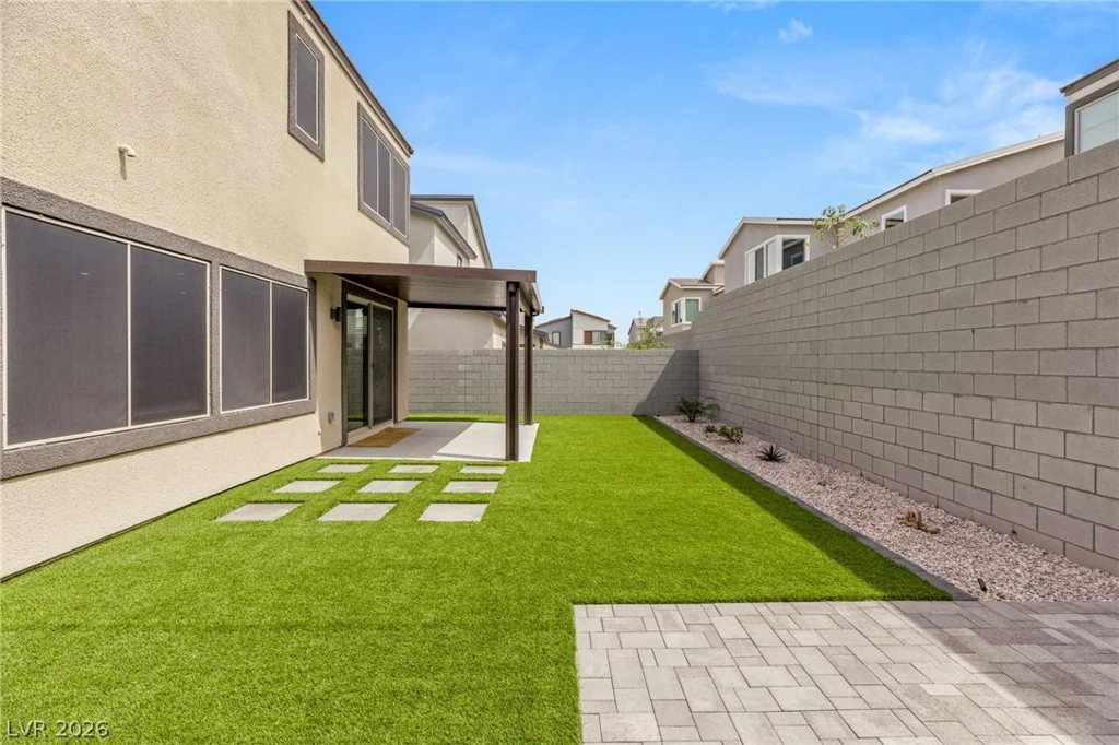10449 Smokey Mariposa, Las Vegas, NV 89166