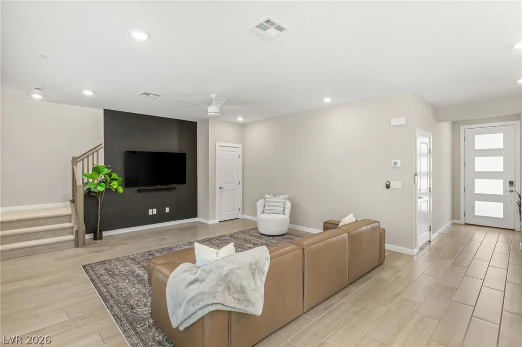 10449 Smokey Mariposa, Las Vegas, NV 89166