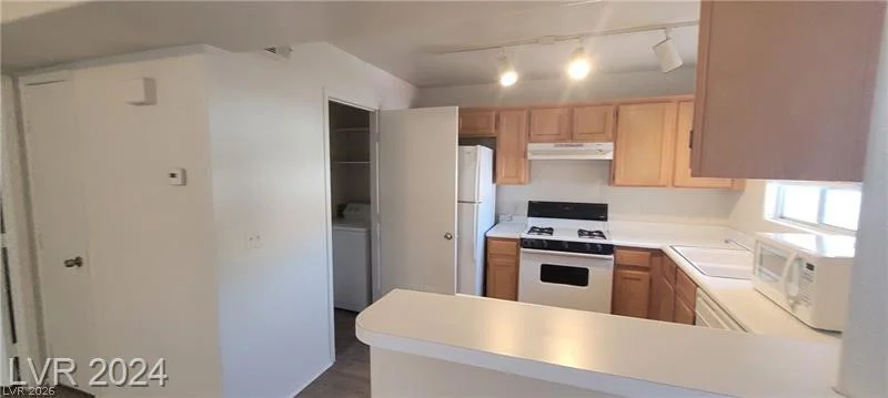 4555 SAHARA, Las Vegas, NV 89104