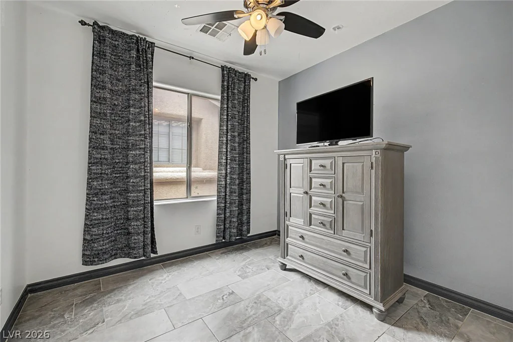10756 Little Horse Creek, Las Vegas, NV 89129