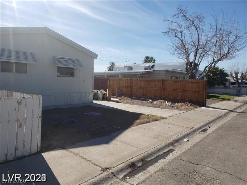 5545 Everglade, Las Vegas, NV 89142