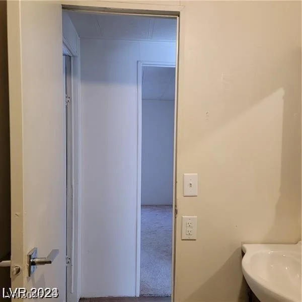 5545 Everglade, Las Vegas, NV 89142