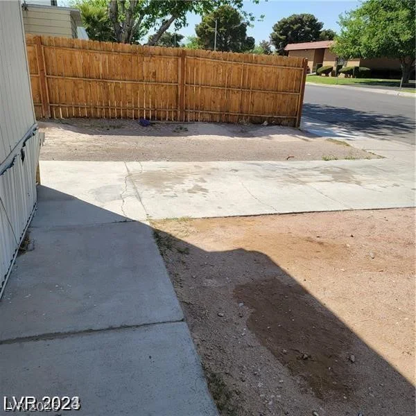5545 Everglade, Las Vegas, NV 89142