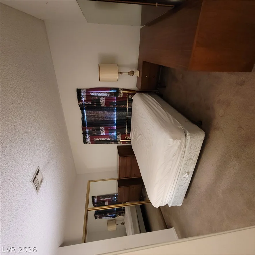 1841 Runningbear, Las Vegas, NV 89108