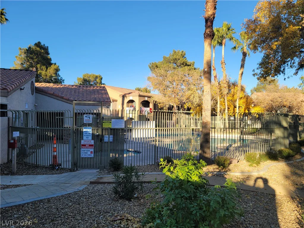 7730 Secret Shore, Las Vegas, NV 89128