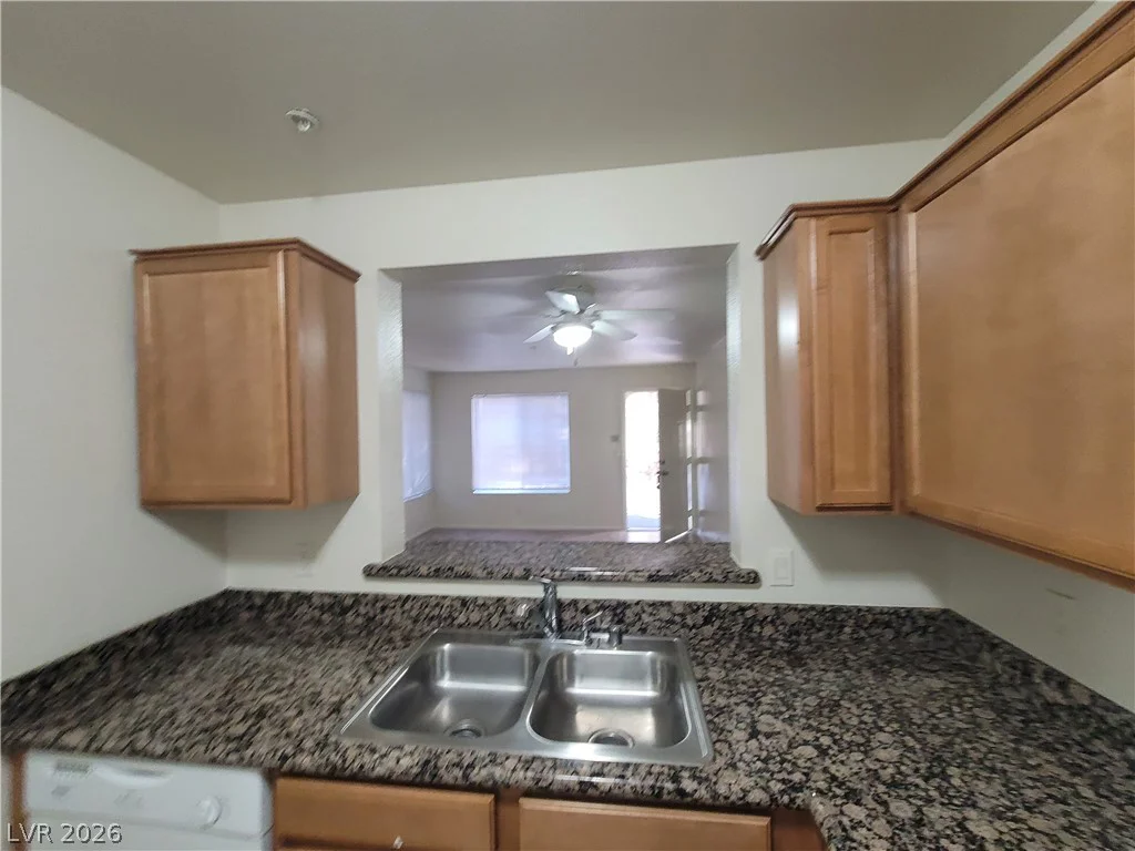 7730 Secret Shore, Las Vegas, NV 89128