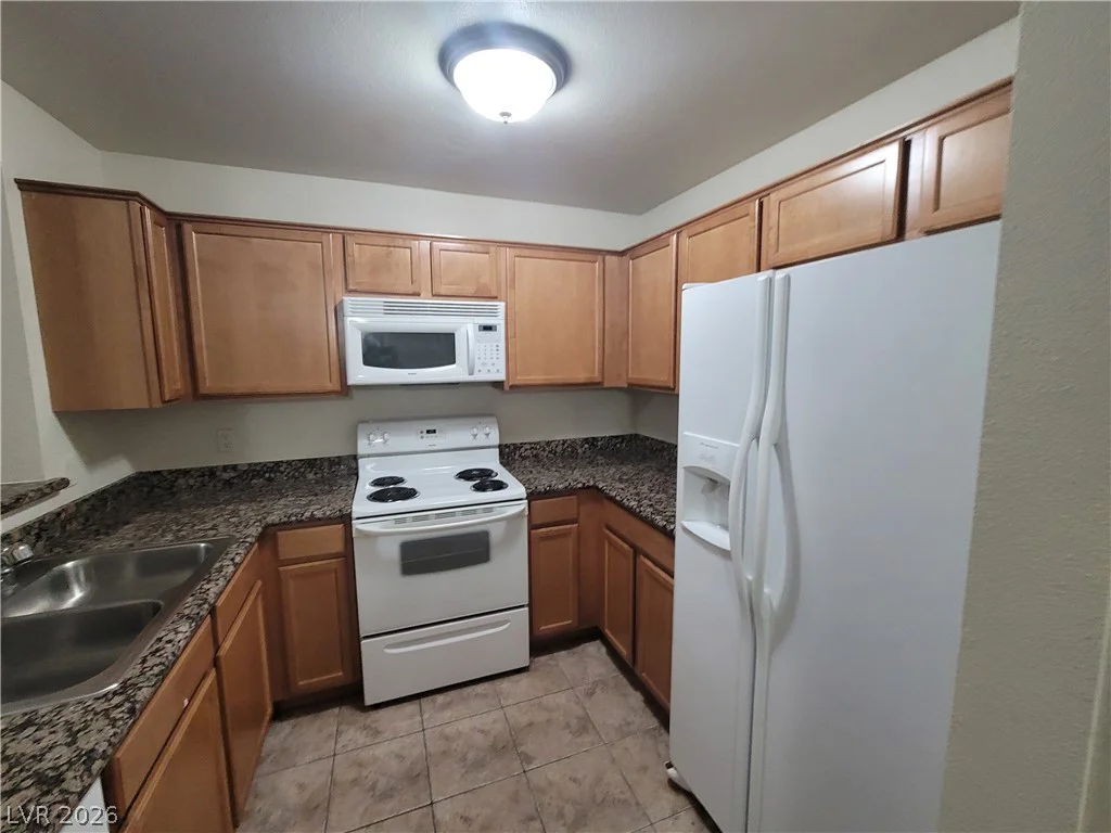 7730 Secret Shore, Las Vegas, NV 89128