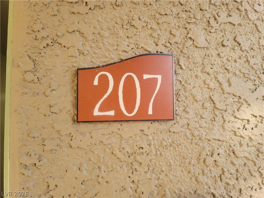 7730 Secret Shore, Las Vegas, NV 89128
