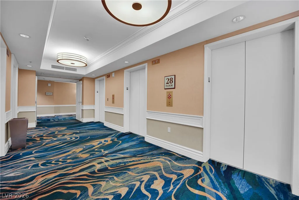 135 Harmon, Las Vegas, NV 89109