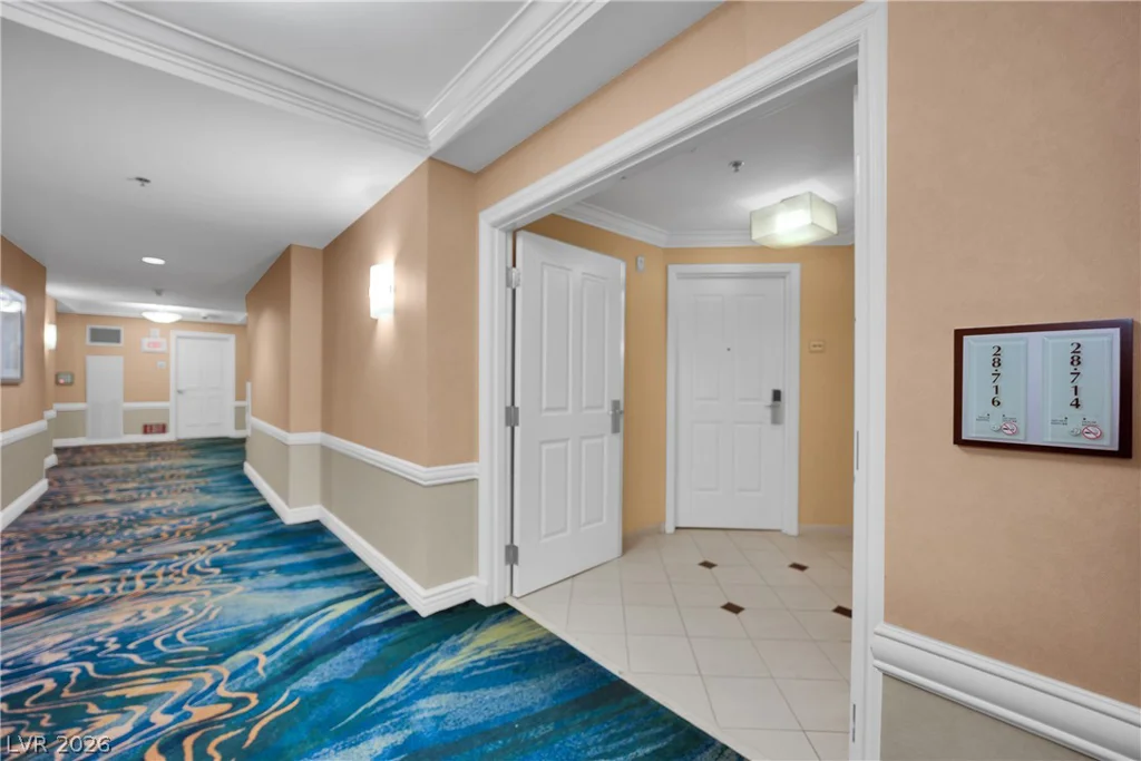 135 Harmon, Las Vegas, NV 89109