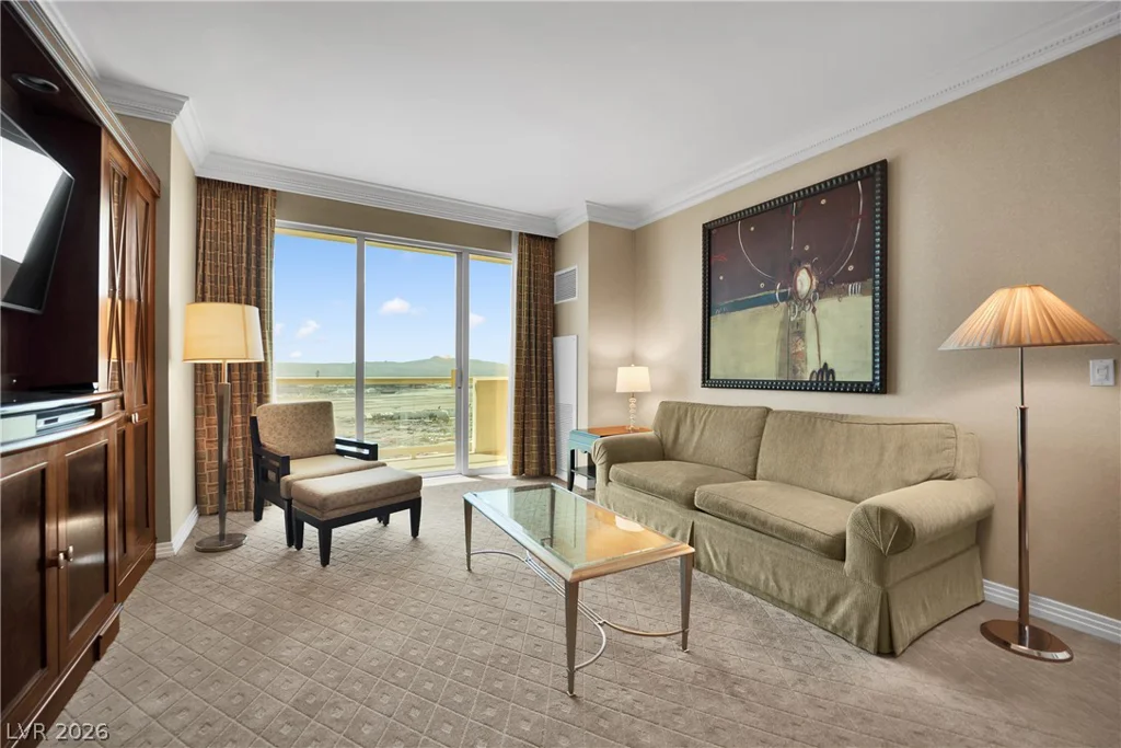 135 Harmon, Las Vegas, NV 89109