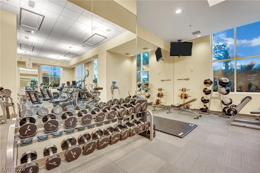 135 Harmon, Las Vegas, NV 89109