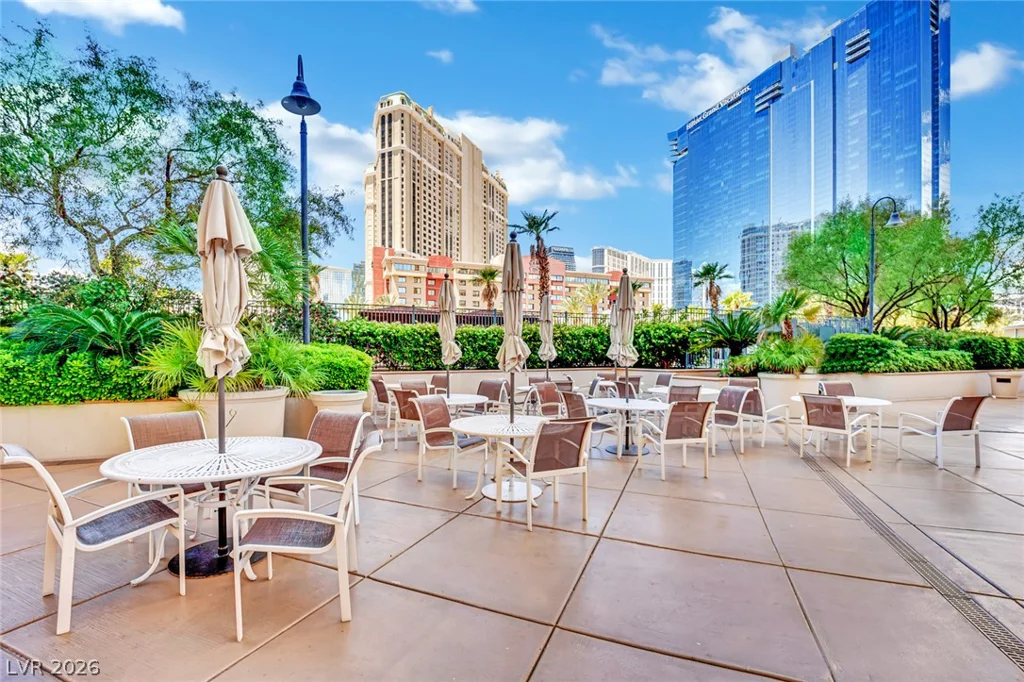 135 Harmon, Las Vegas, NV 89109