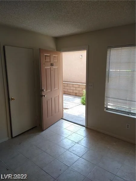 1608 Torrey Pines, Las Vegas, NV 89108