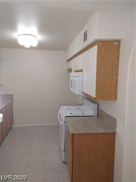 1608 Torrey Pines, Las Vegas, NV 89108