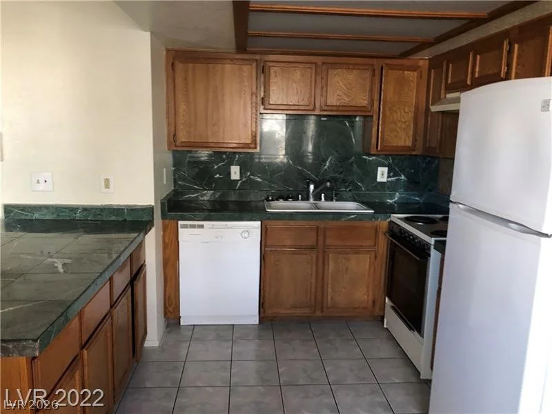1105 SULPHUR SPRINGS, Las Vegas, NV 89128