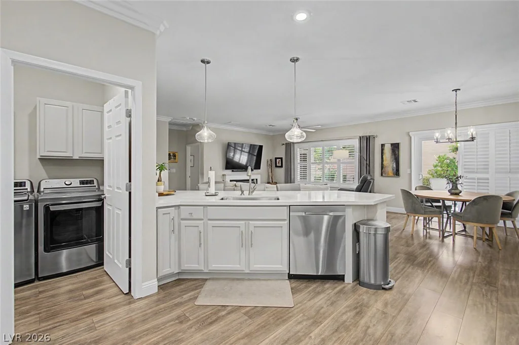 2096 Mountain City, Henderson, NV 89052