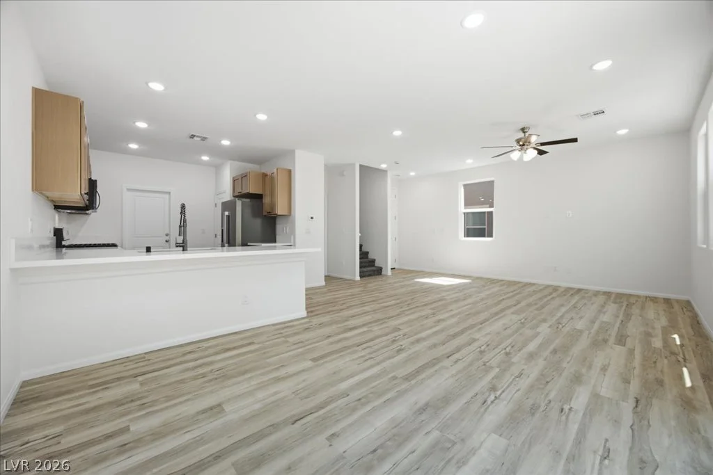 9135 Nanjing, Las Vegas, NV 89148