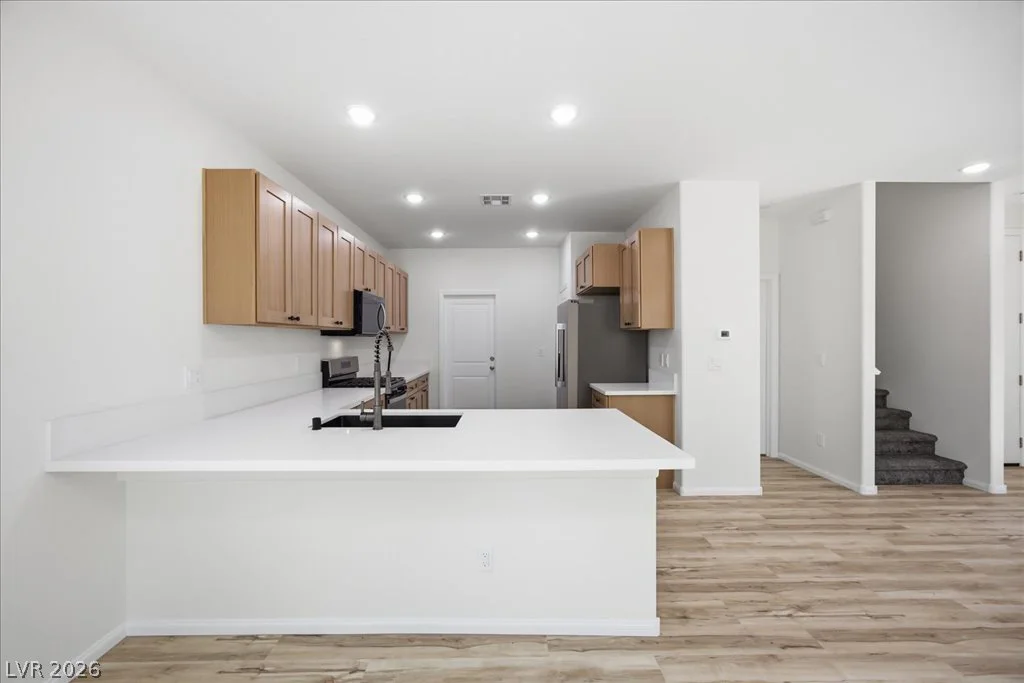 9135 Nanjing, Las Vegas, NV 89148