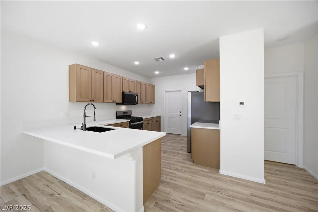 9135 Nanjing, Las Vegas, NV 89148