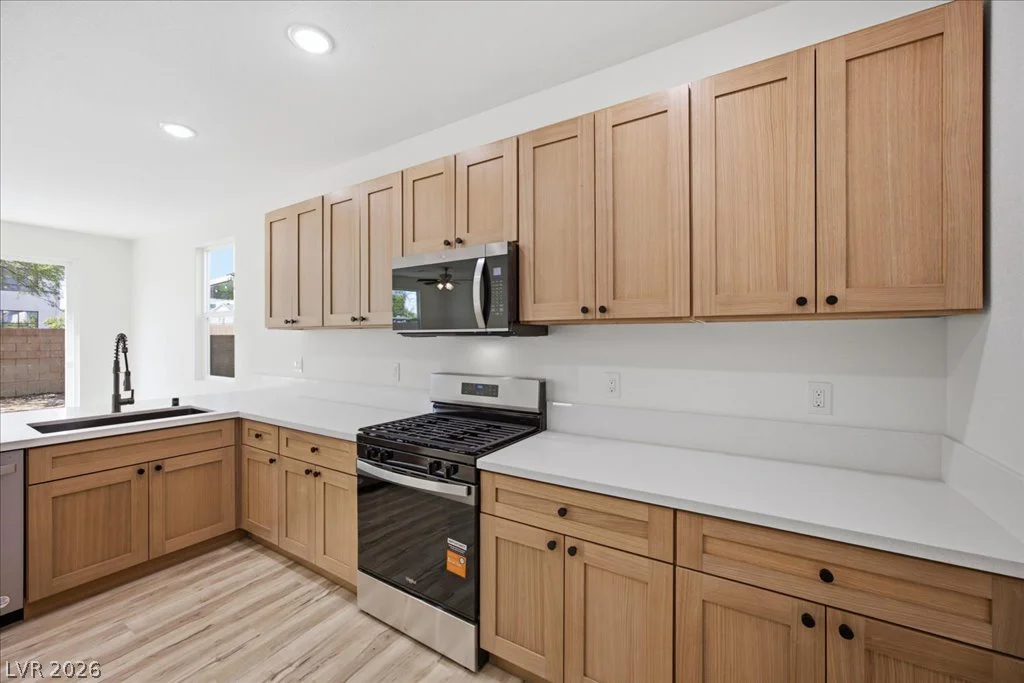 9135 Nanjing, Las Vegas, NV 89148