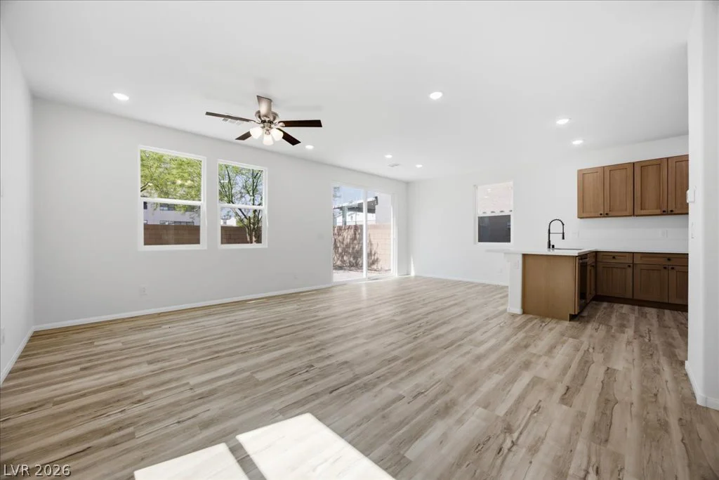 9135 Nanjing, Las Vegas, NV 89148