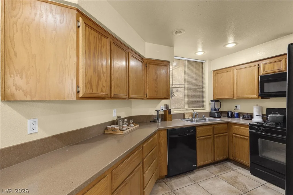 5155 Tropicana, Las Vegas, NV 89103