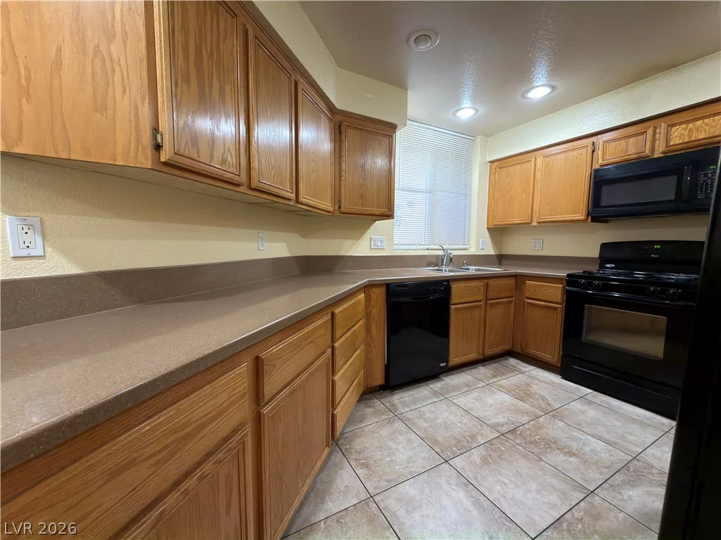 5155 Tropicana, Las Vegas, NV 89103