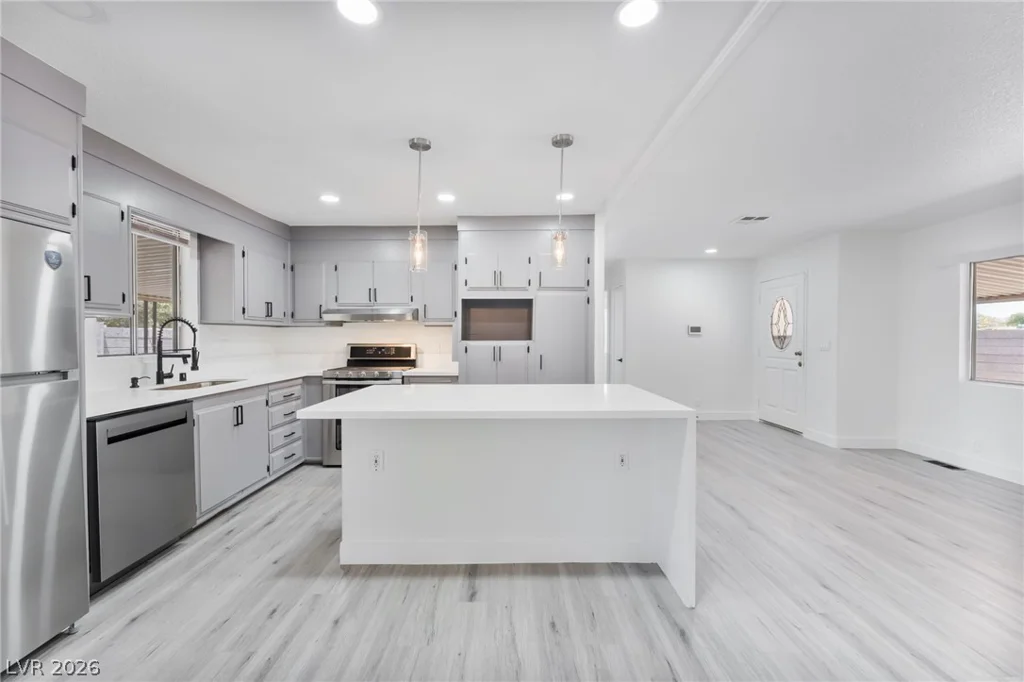 5235 Sir James, Las Vegas, NV 89110