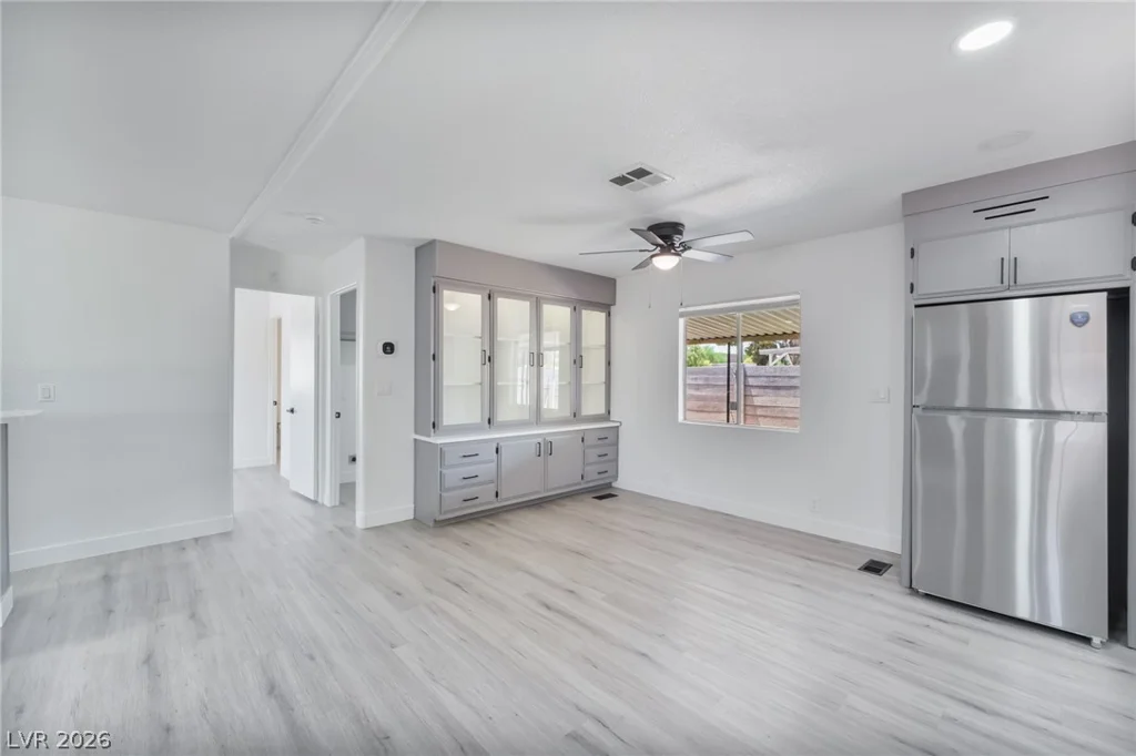 5235 Sir James, Las Vegas, NV 89110
