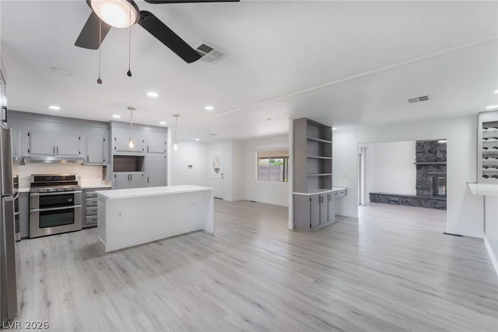 5235 Sir James, Las Vegas, NV 89110