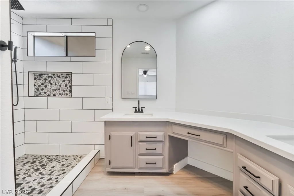 5235 Sir James, Las Vegas, NV 89110