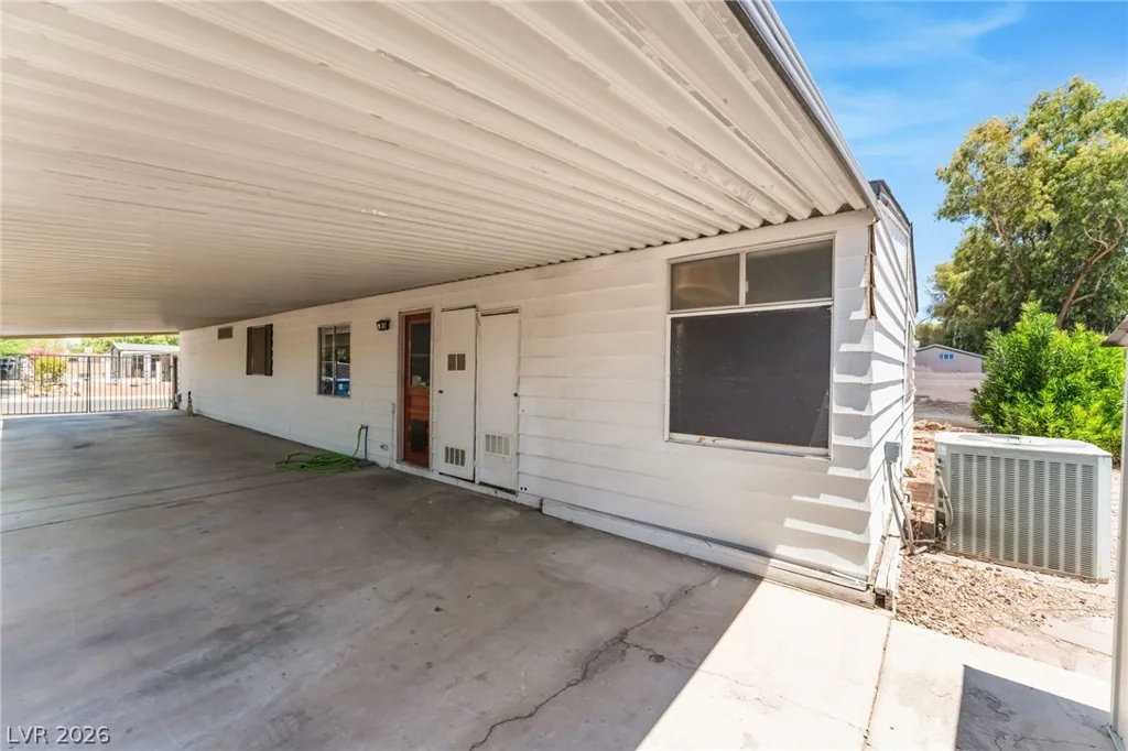 5235 Sir James, Las Vegas, NV 89110