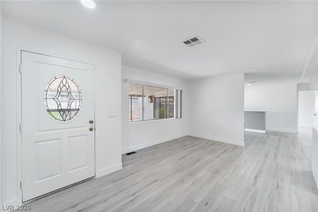 5235 Sir James, Las Vegas, NV 89110