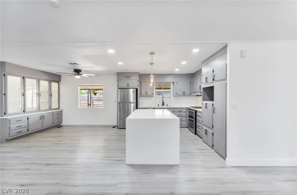 5235 Sir James, Las Vegas, NV 89110