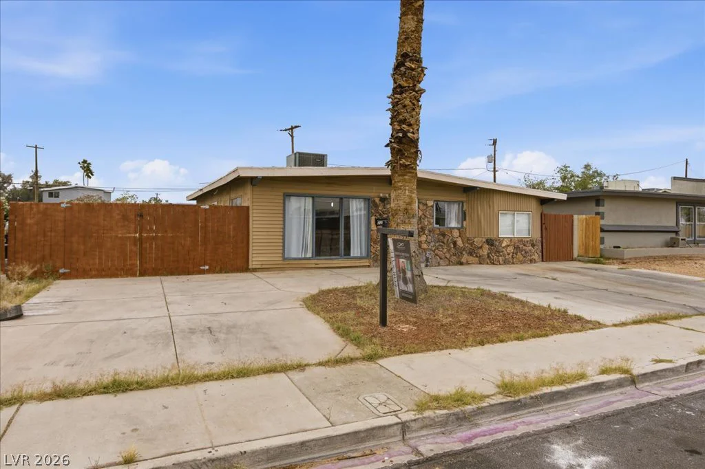 237 Wisteria, Las Vegas, NV 89107