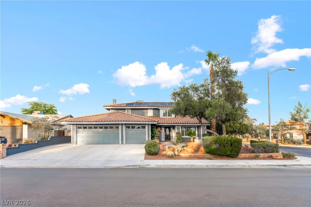 3990 Coolcrest, Las Vegas, NV 89103