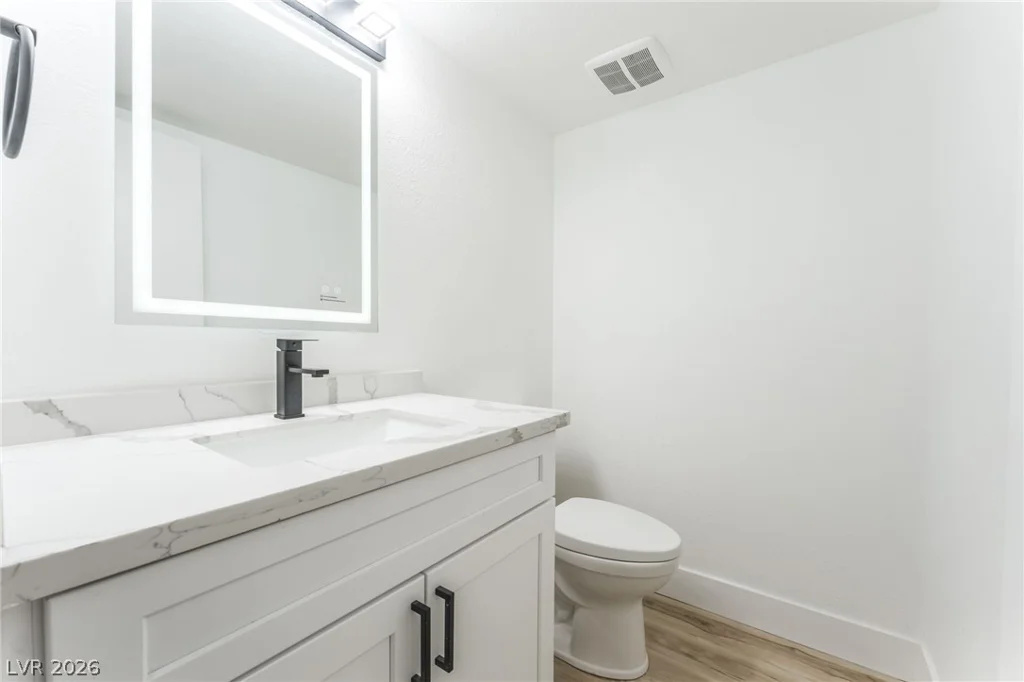3990 Coolcrest, Las Vegas, NV 89103