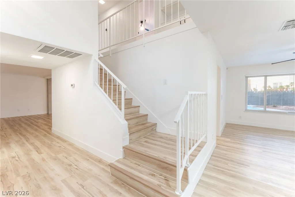 3990 Coolcrest, Las Vegas, NV 89103
