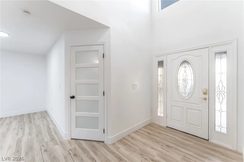 3990 Coolcrest, Las Vegas, NV 89103
