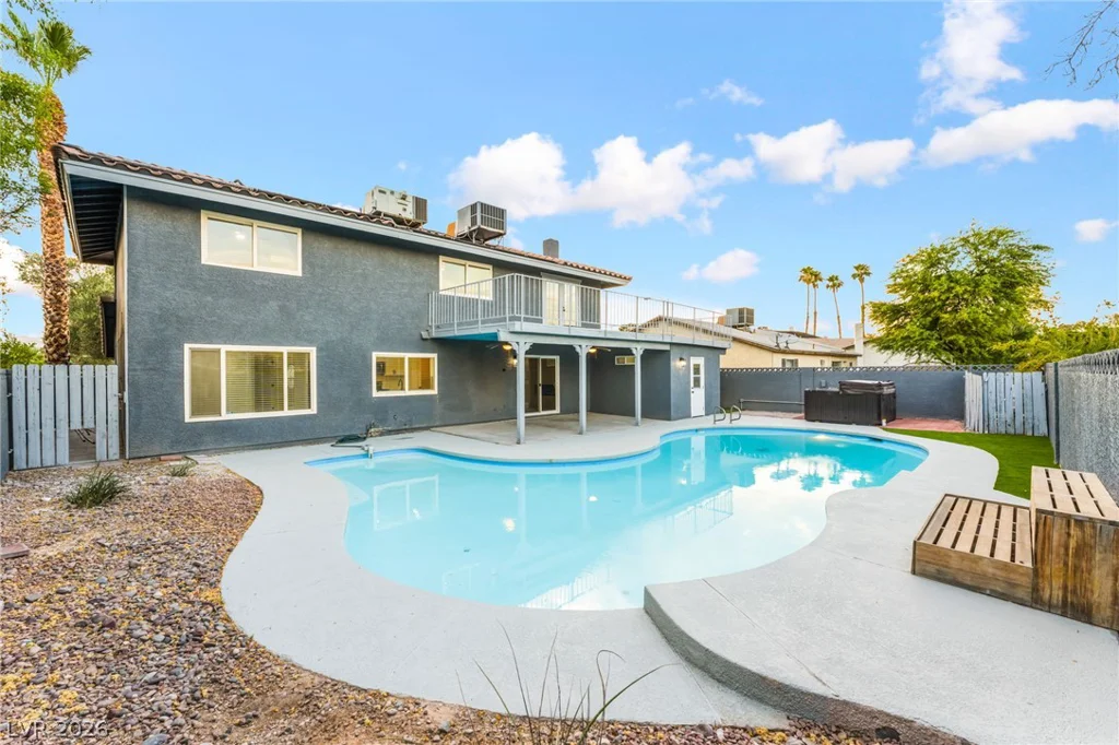 3990 Coolcrest, Las Vegas, NV 89103