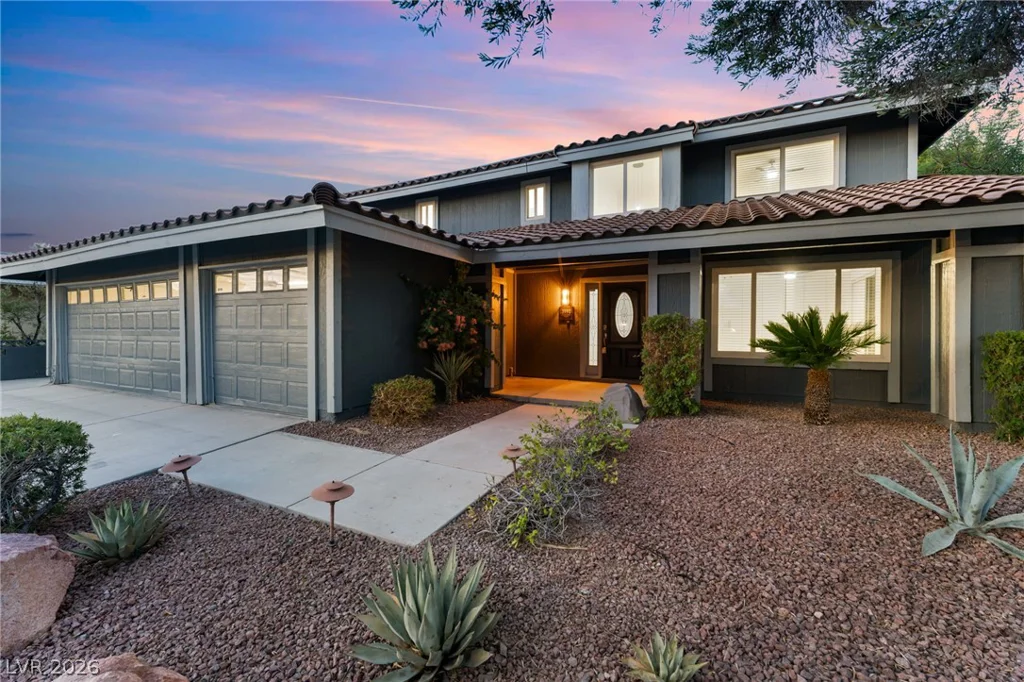 3990 Coolcrest, Las Vegas, NV 89103