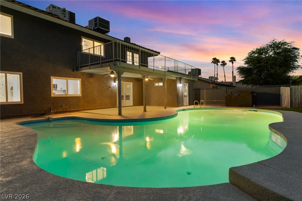 3990 Coolcrest, Las Vegas, NV 89103