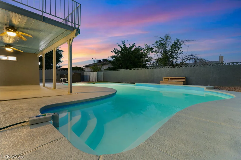 3990 Coolcrest, Las Vegas, NV 89103