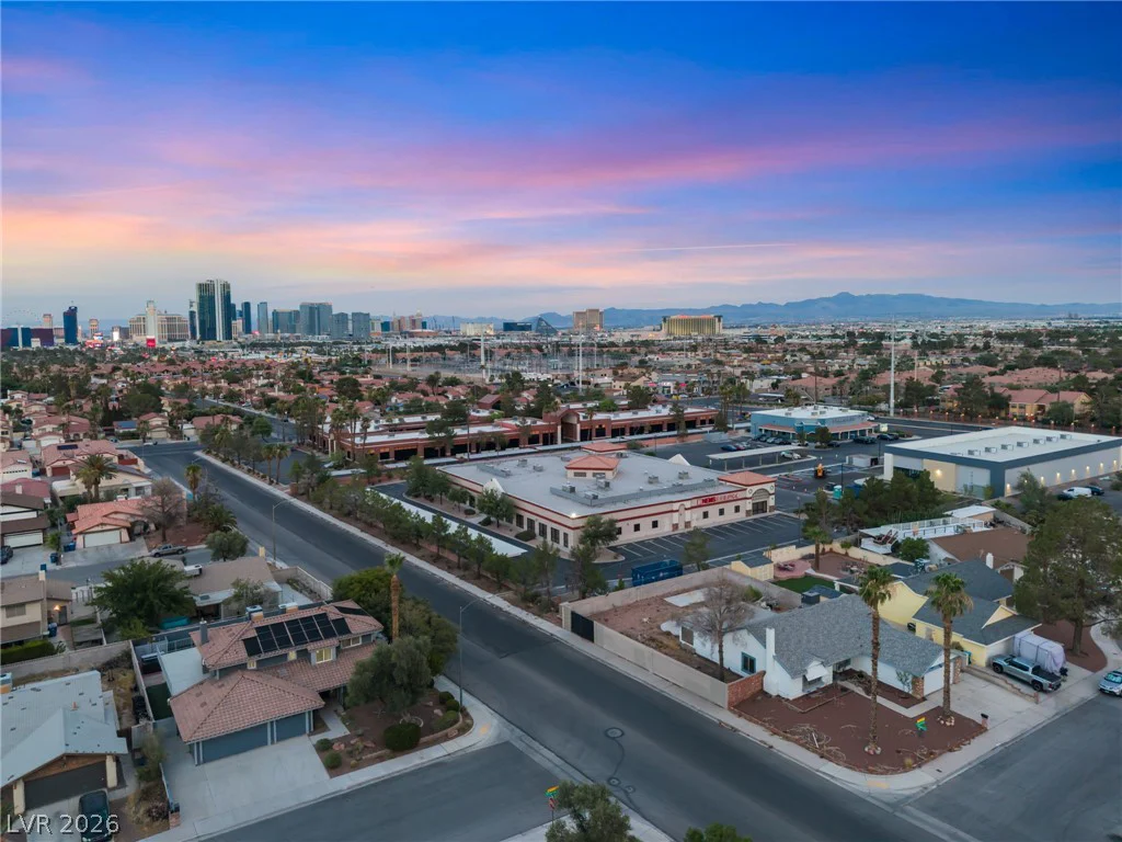 3990 Coolcrest, Las Vegas, NV 89103
