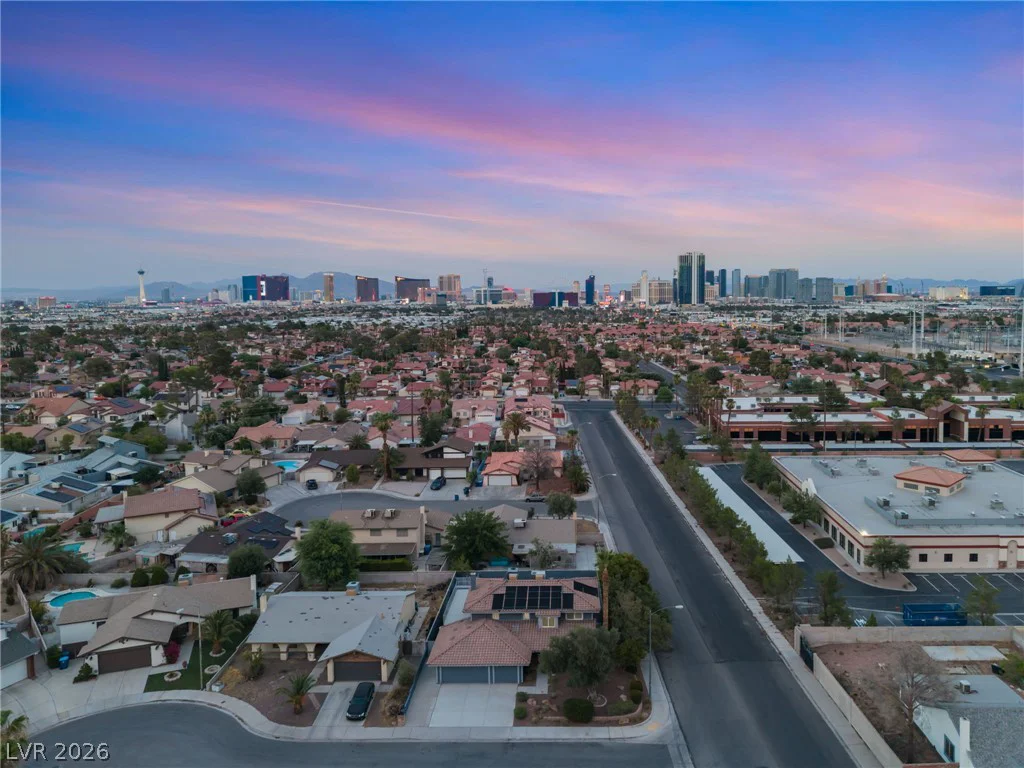 3990 Coolcrest, Las Vegas, NV 89103
