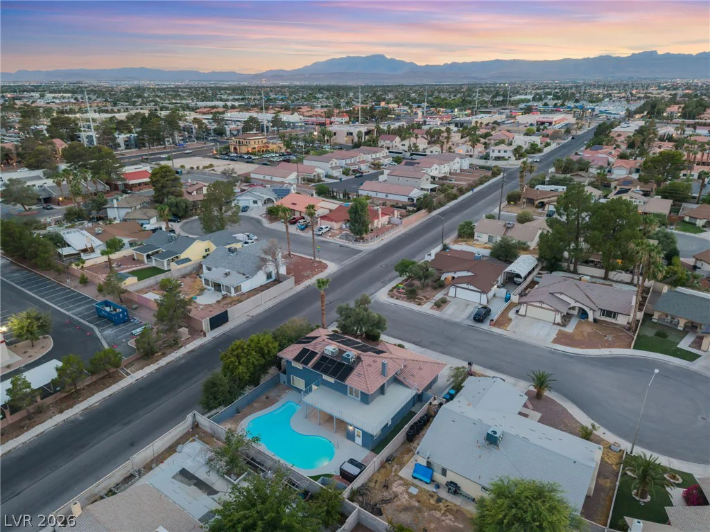 3990 Coolcrest, Las Vegas, NV 89103