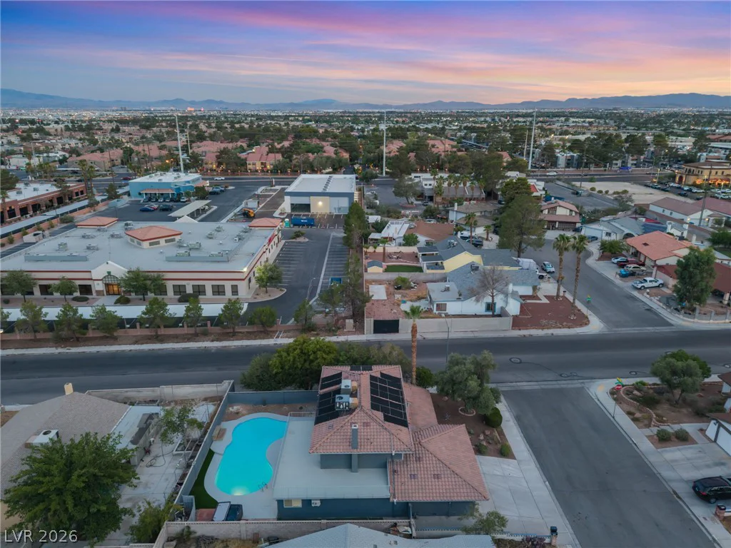 3990 Coolcrest, Las Vegas, NV 89103