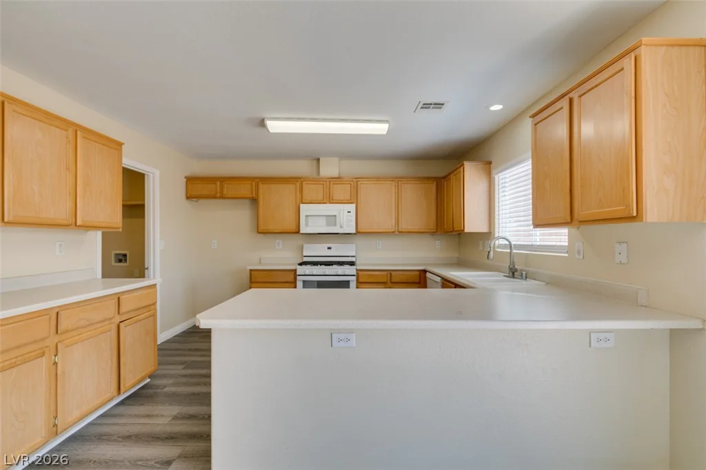 6118 Highland Gardens, North Las Vegas, NV 89031
